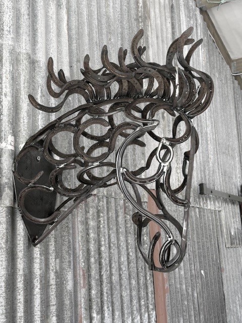 HORSE HEAD - UPCYCLED HORSE SHOES
